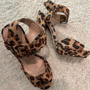 Leopard Print Platform Block Heel Sandals - Brown